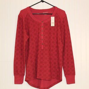 NWT Northcrest Red Top Size Large